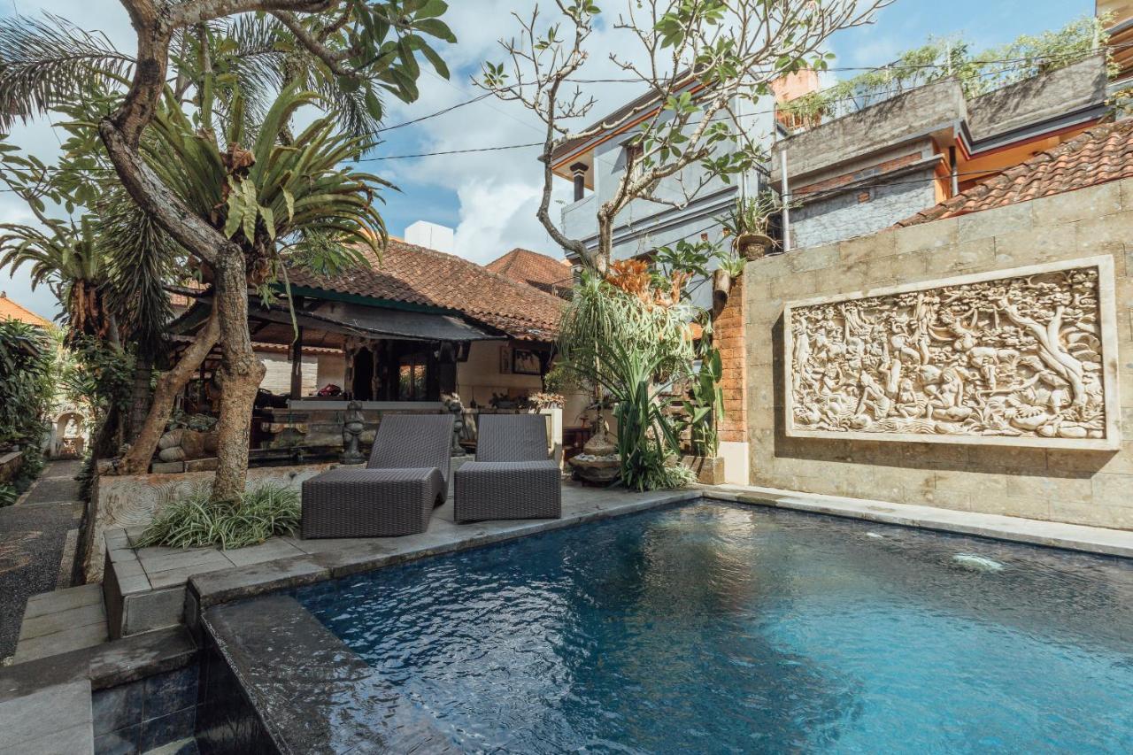 Suarsena Ubud Luaran gambar