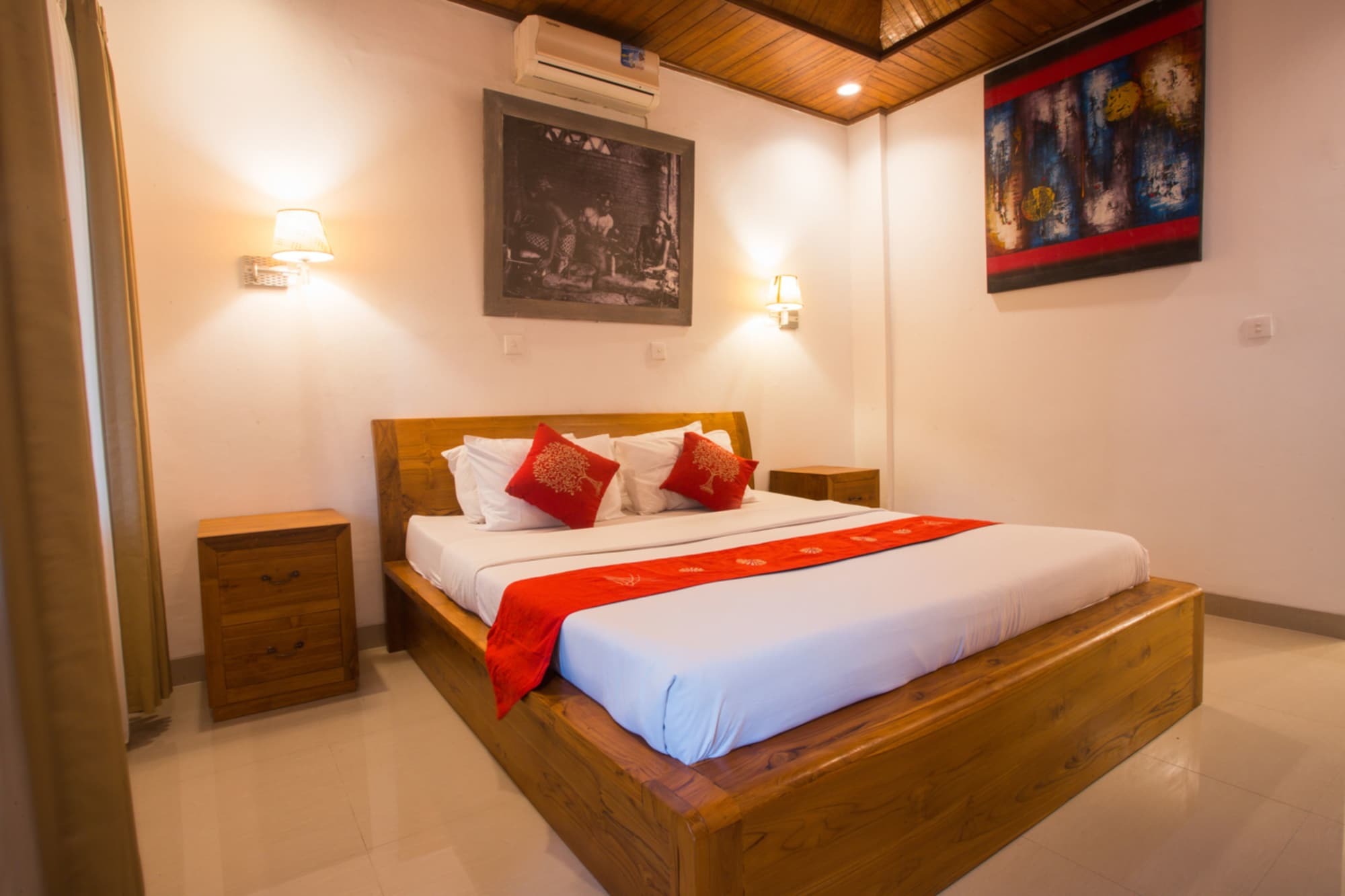 Suarsena Ubud Luaran gambar
